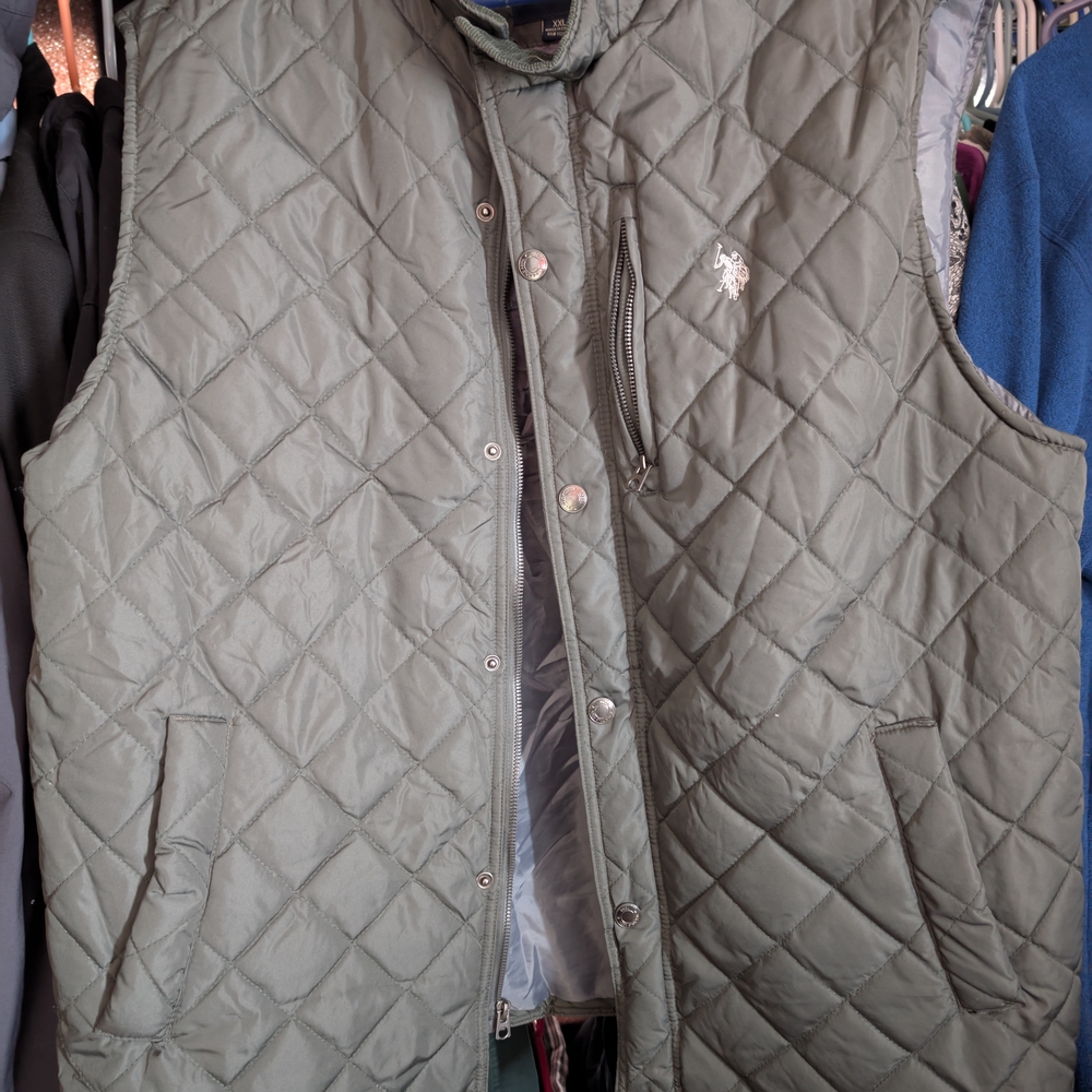 Men's Quilted Vest - Olive Green